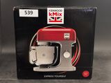 Coffret du robot pâtissier Kenwood KMix Express Yourself, couleur rouge