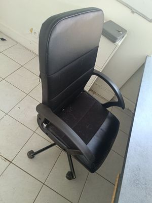 VENDU SUR DESIGNATION. 1 fauteuil de bureau mobile