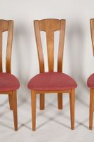 211 Suite de six chaises en orme à dossier ajouré légèrement… (photo 2)