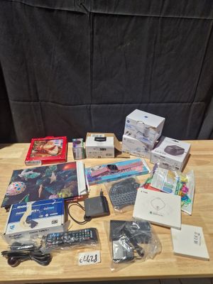 EL428// lot de différent articles, retour client, vendu en l…