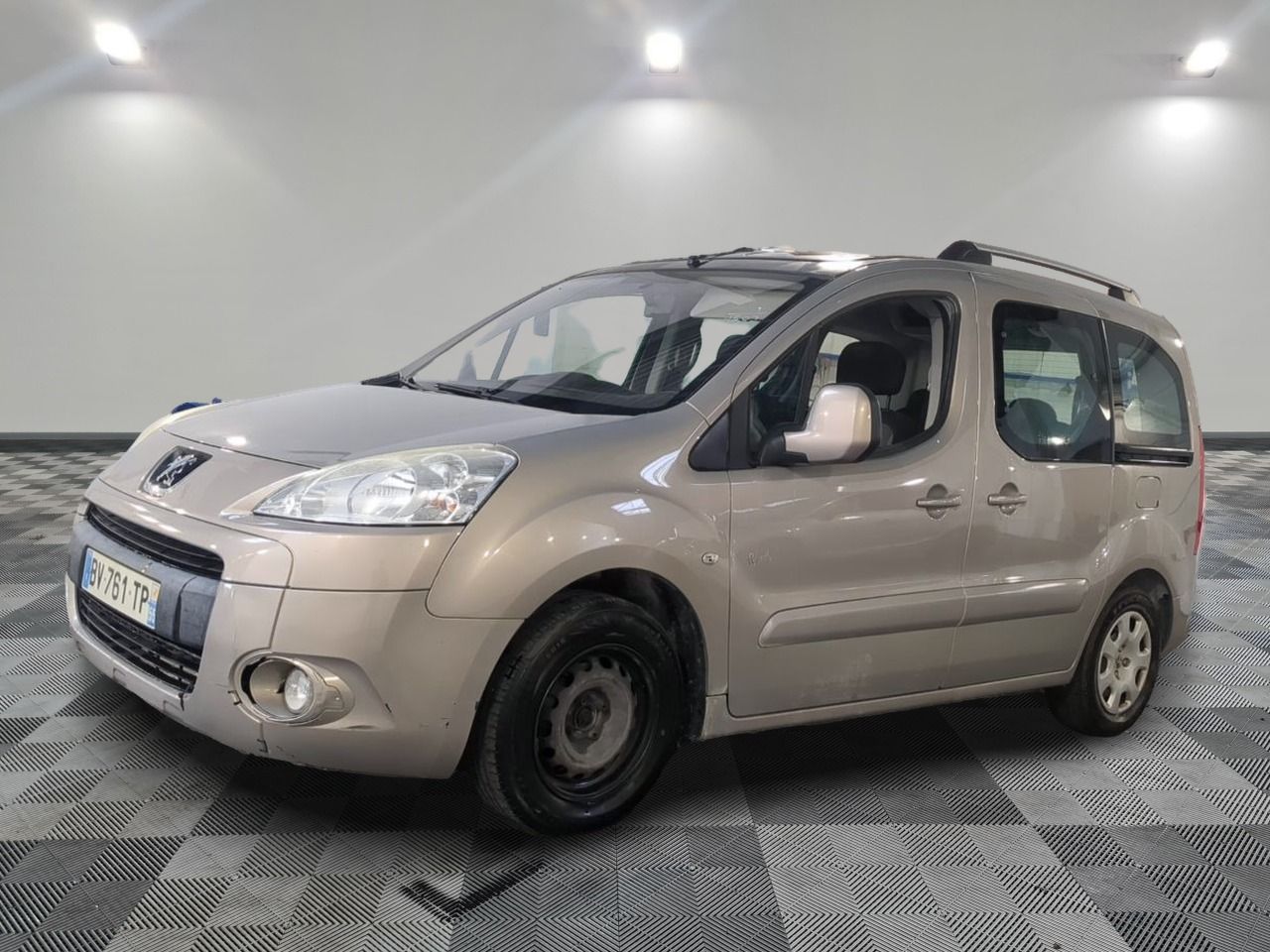 PEUGEOT - PARTNER TEPEE 1.6 HDI FAP 92CH SÉRIE SPÉCIALE FAMILY - GO - Mise en service: 30/09/2011 - euro 5 Voyant abs...