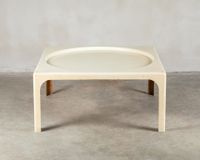 Table basse d'appoint en fibre de verre blanche, le plateau … (photo 2)