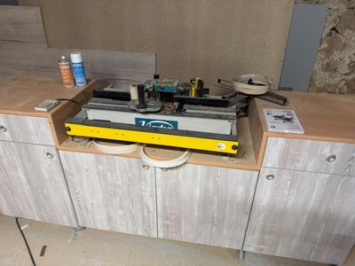 a machine that is sitting on top of a counter