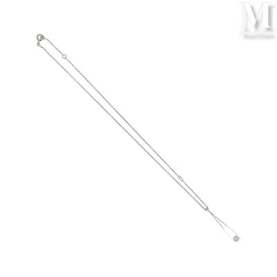 Collier diamant Collier en or gris 18K (750°/°°) la chaîne à…