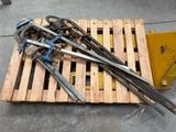 de nombreux outils posés sur une palette