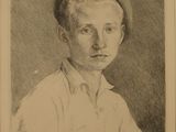 portrait d'un jeune garçon vêtu d'une chemise blanche et d'un chapeau