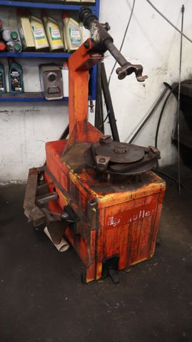 Machine à monter les pneus MULLER type 2634
