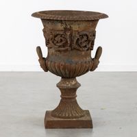 Grand vase de jardin en fonte ou vase Médicis, de style Loui… (photo 3)