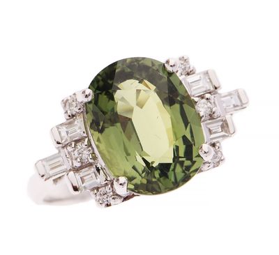 Bague en tourmaline verte et diamant