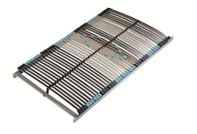 un gros plan d'une grille métallique sur fond blanc
