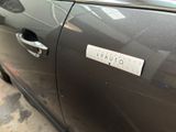 a sticker on the door of a car that says vaauto
