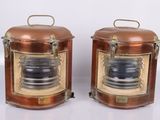 paire de lampes de bateau anciennes en cuivre et verre, avec des ferrures en laiton