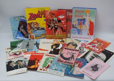 beaucoup de livres sur la table