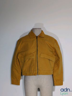 yellow jacket on mannequin mannequin mannequin mannequin mannequin mannequin mannequin mannequin mannequin manne