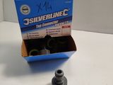 une boîte d'outils Silverline posée sur une table