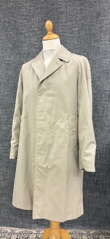 BURBERRY London   Imperméable homme. Taille : 44 à vue