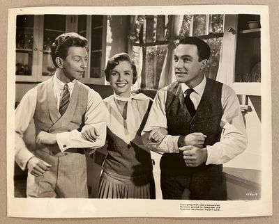 Photographe inconnu. Donald O'Connor, Debby Reynolds et Gene…