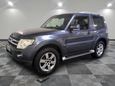 MITSUBISHI - PAJERO COURT 3.2 DI-D INTENSE A - GO - Mise en …