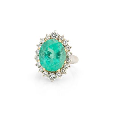 Bague pompadour en or gris et jaune 750‰ centrée d'une impor…