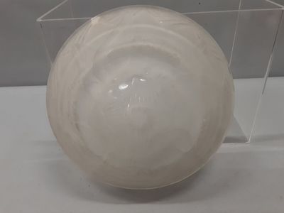 Vasque de lustre genre Degué. Vers 1930.