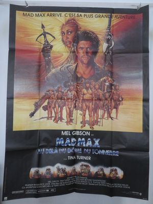 une affiche de cinéma pour « Mad Max » mettant en scène un groupe de soldats