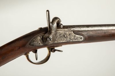 Court fusil type 1822 T, canon daté 1839, platine marquée Ma… - Photo 1