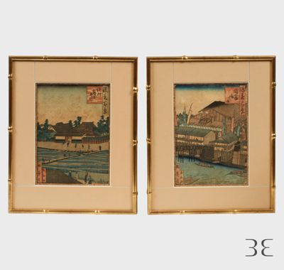 deux tableaux encadrés représentant des bâtiments et une rivière, avec un pont au premier plan