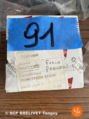 UN RACCORD FREIN PNEUMATIQUE réf. V32934400 - Photo 1