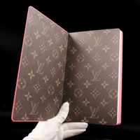 LOUIS VUITTON (photo 2)