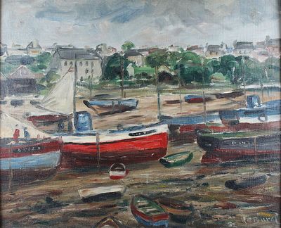 tableau représentant des bateaux dans un port, avec des maisons en arrière-plan