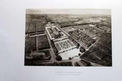 an old black and white photo of an aerial view of a city