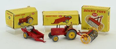 Dinky Toys — Lot de 3 véhicules agricoles miniatures - Photo 1