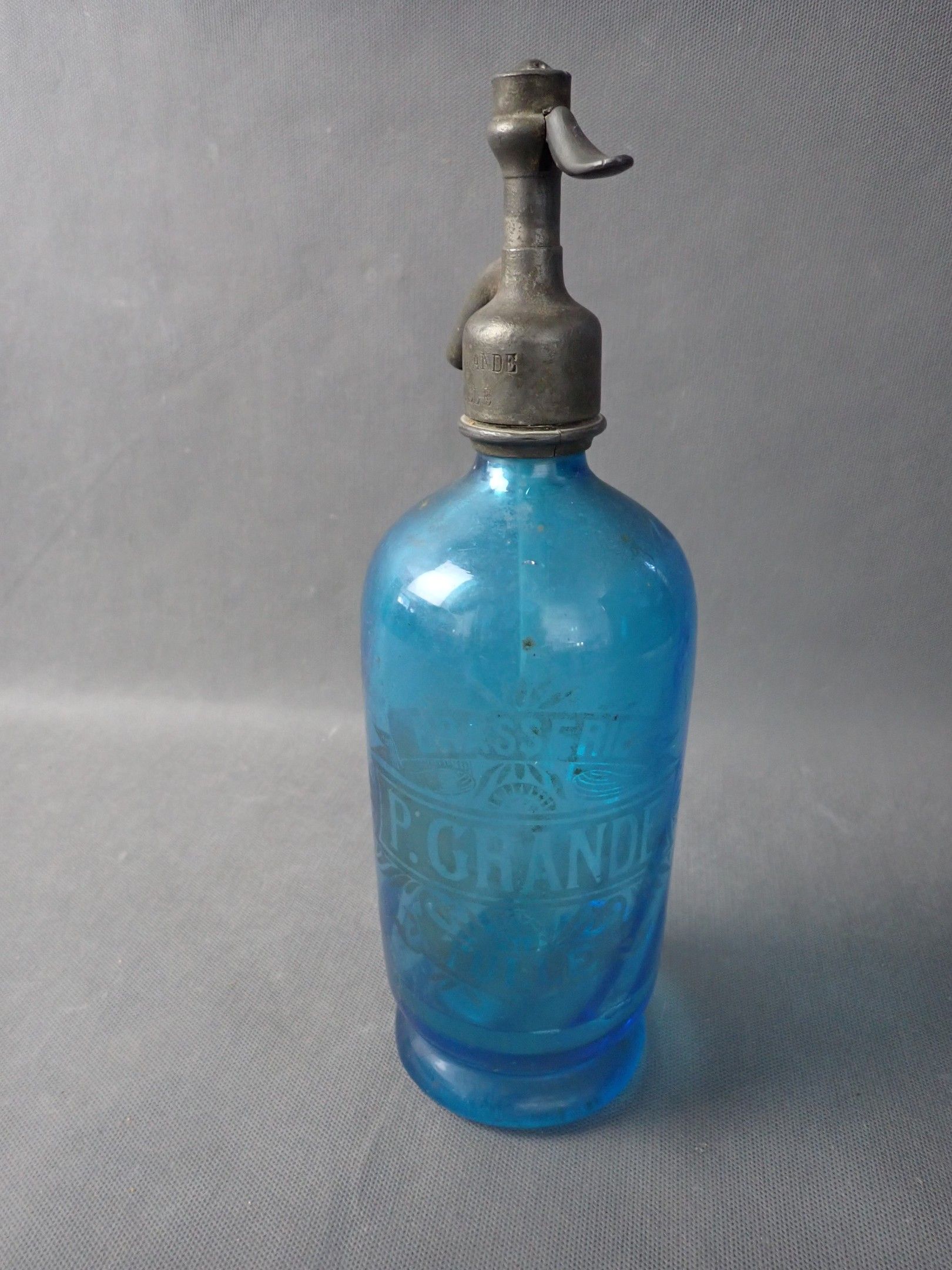 1 siphon à eau de seltz brasserie C.