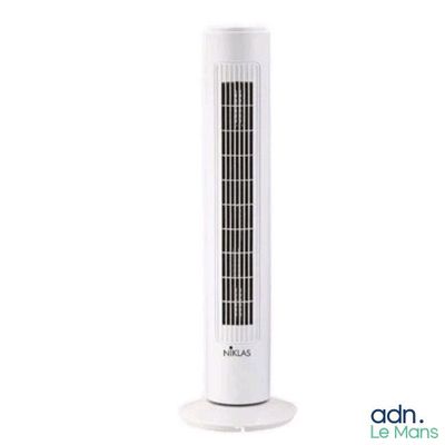 un ventilateur colonne blanc posé sur une table blanche