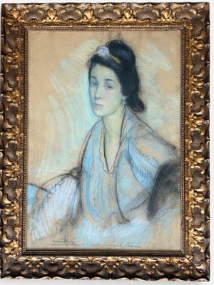 tableau représentant une femme en robe bleue tenant un éventail