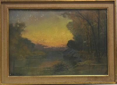 une peinture à l'huile représentant un coucher de soleil sur une rivière, avec des arbres au premier plan