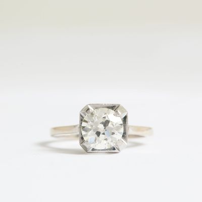 Bague solitaire ornée d'1 diamant de 1,98 carat