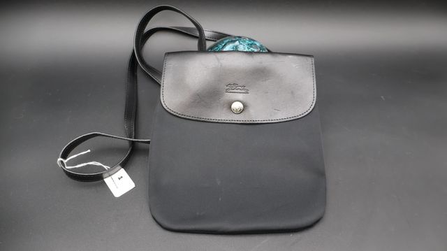 LONGCHAMP - Petit sac noir en toile et cuir. Bon état