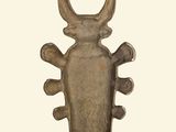 an image of a metal object with horns on it