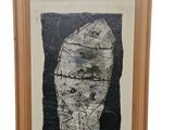 une image représentant une œuvre d'art accrochée à un mur