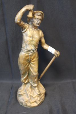 Statue en régule, "L'homme à la lanterne"