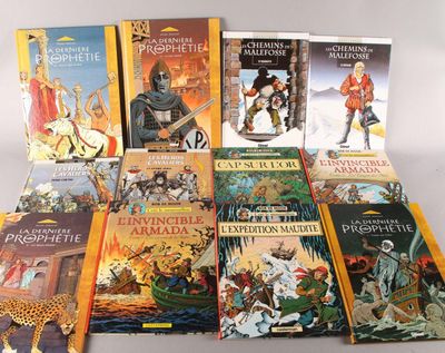 plusieurs livres pour enfants posés les uns sur les autres sur une table
