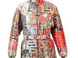 une photo d'une veste pour femme ornée d'un motif floral