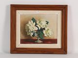 une peinture de fleurs blanches dans un vase sur une table