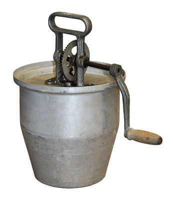 BARATTE A BEURRE de ménage en aluminium, cuve cylindrique, p…