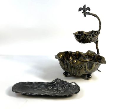 Vide-poche en métal argenté à deux corbeilles surmonté d'un … - Photo 1