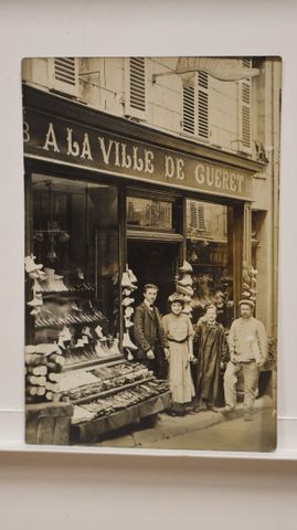 Guéret : Magasin Refeuille, Chaussures. Carte-Photo. B.E.