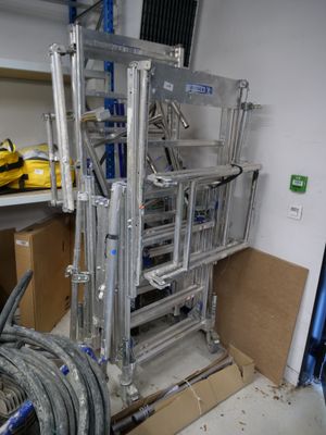 a picture of a room that has a bunch of equipment in it