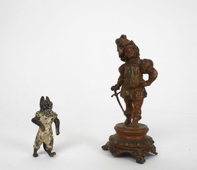 paire de figurines en bronze représentant un homme et une femme