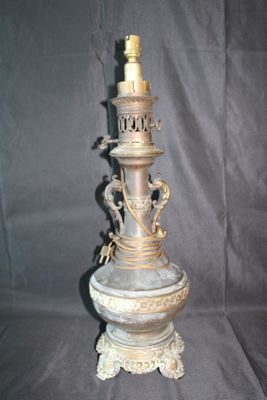 Pied de lampe en régule
